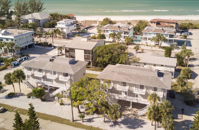 Fountainhead Condo 4 2/2 Condo Steps To white Sugar Sand Beach, Large Pool