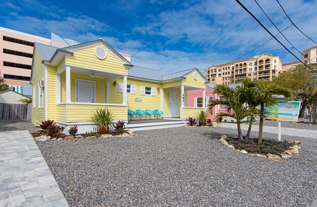 Frenchy's Cottages on East Shore #482