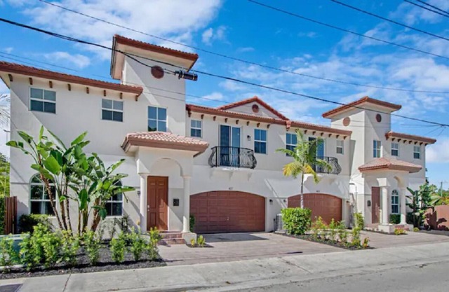 Gorgeous 8 bedroom / 8 bath @ Endless Summer ★In the Heart of Fort Lauderdale★