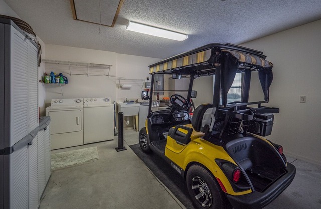 Great Location! Near Lake Sumter Landing!