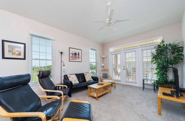 Great Location ~ Amp ~ Pier Park ~ Beach!