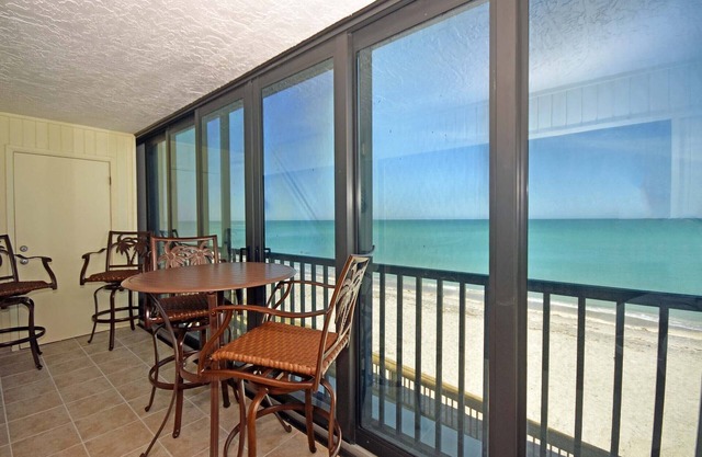 Gulf Front Hideaway - 2 bedrooms