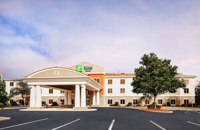 Holiday Inn Express Hotel & Suites Inverness, an IHG Hotel