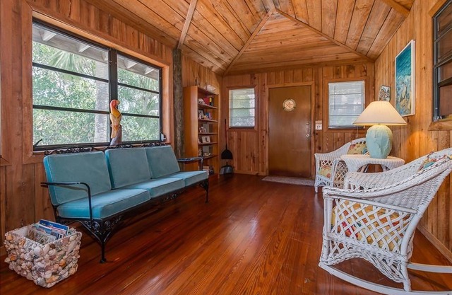 Homes- 210 Wheeler Rd