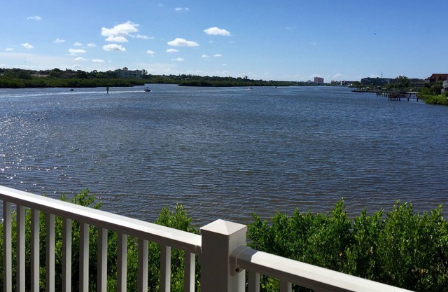 Immaculate Indian Shores Condo With Amazing Views In Quiet Captian's Cove.