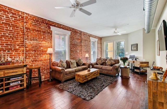 JBH 115 W 2nd Apt #2