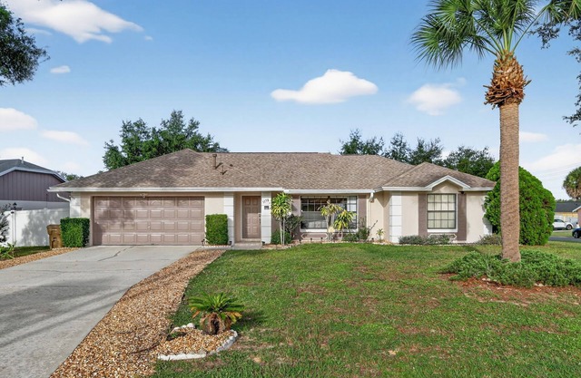 Just 3 mi. to Disney, King bed, pool (w/full privacy fence), grill, game rm