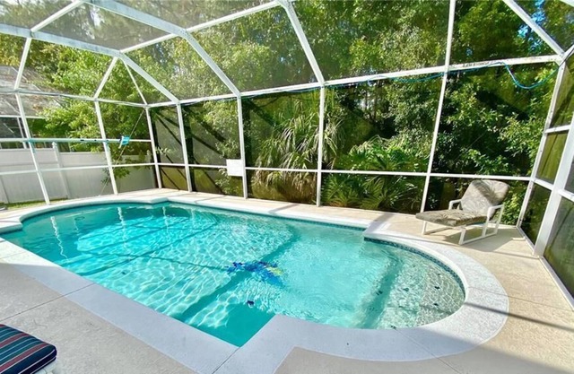 Kissimmee entire home pool ,near Disney,shopping, medieval,+more