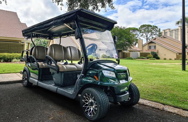 Lakefront ~ New 6-Seater Golf Cart ~ Pet Friendly ~ Updated Living Area