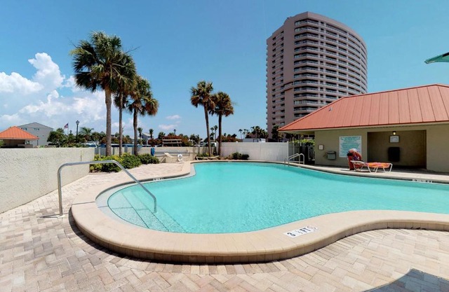 Lighthouse Towers Condominium