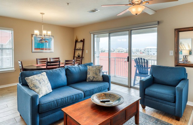 Lovely Condo with Sunset Views & Shared Pool Access, Snowbirds Welcome