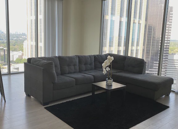 Luxury Midtown Sky-rise Condo
