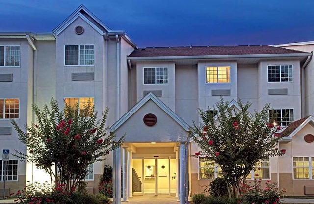 Microtel Inn & Suites by Wyndham Brooksville