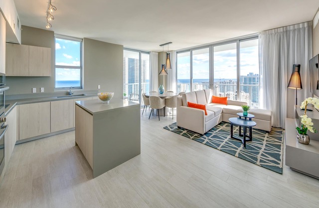 NEW2019 2BR SE CORNER SUITE AMAZING OCEANVIEW 26th Floor