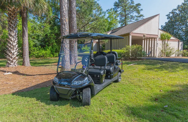 Newly Updated Villa with Golf Cart!