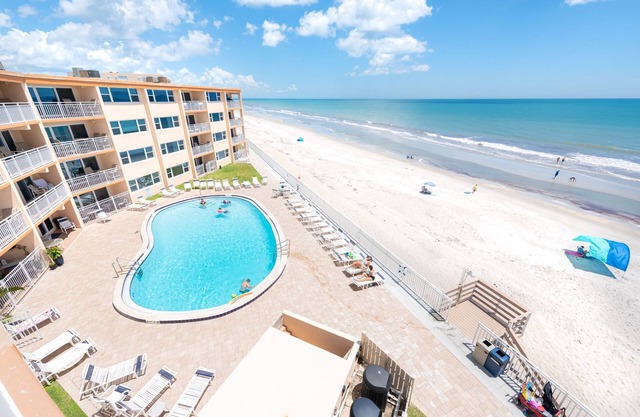 Ocean Front Complex - Beautiful Ocean Views! Can't Get Any Closer To The Ocean!
