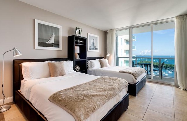 Ocean Million Dollar View Studio + Balcony #3