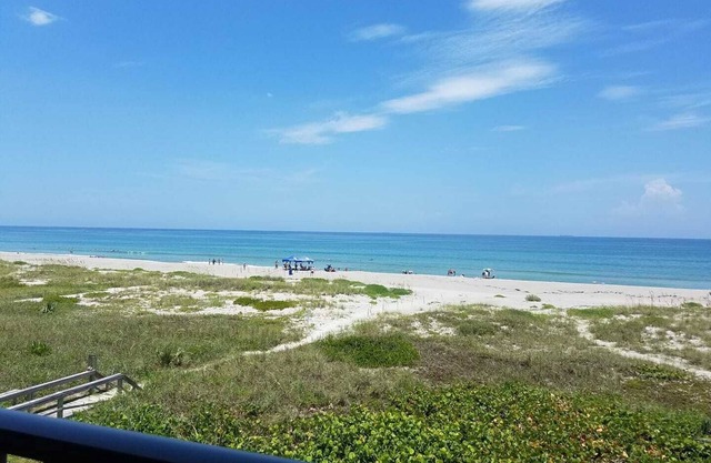 Oceanfront Condo with wrap around balcony. Direct beach access. See Winter rates