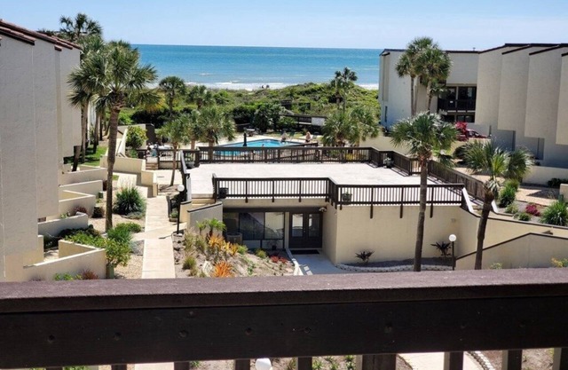 Oceanview 2BR + Pool & Tennis Access - Perfect for Families