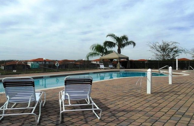 Ov2749 - High Grove - 4 Bed 3 Baths Villa