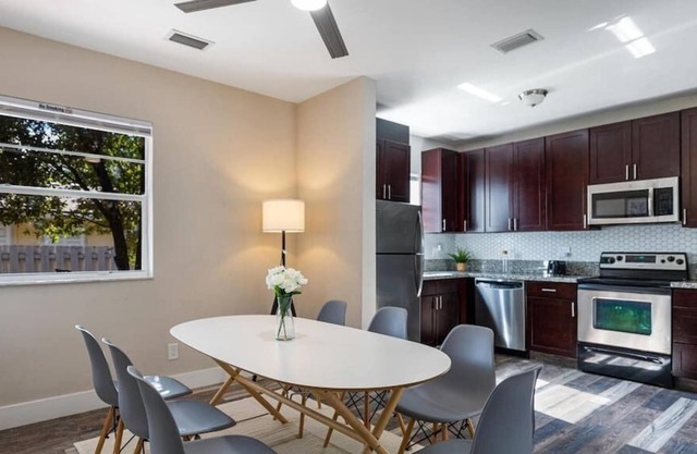 Peaceful Suite Close To The City & Beach/Flat 5