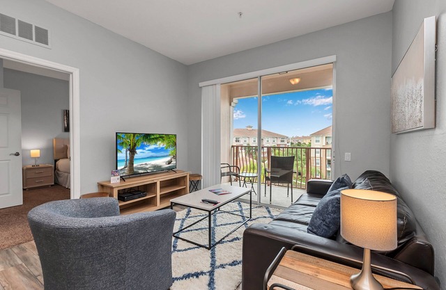 Penthouse Condo w/Stunning View of Clubhouse and Lake Cay!