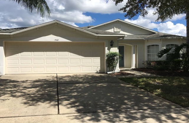 Pool home close to Champions Gate, Less than 15 minutes from Disney