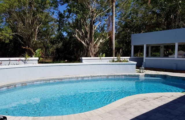 POOL HOME CLOSE TO GOLF AND BEACH