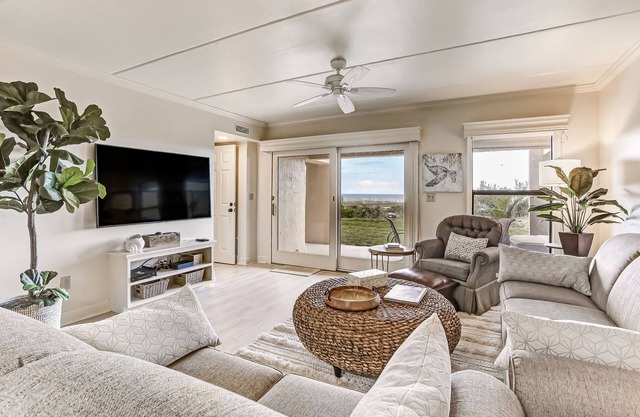 Seaside Paradise: Oceanfront Retreat at Sailmaker