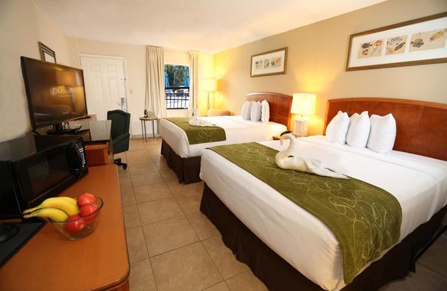 Seasons Florida Resort