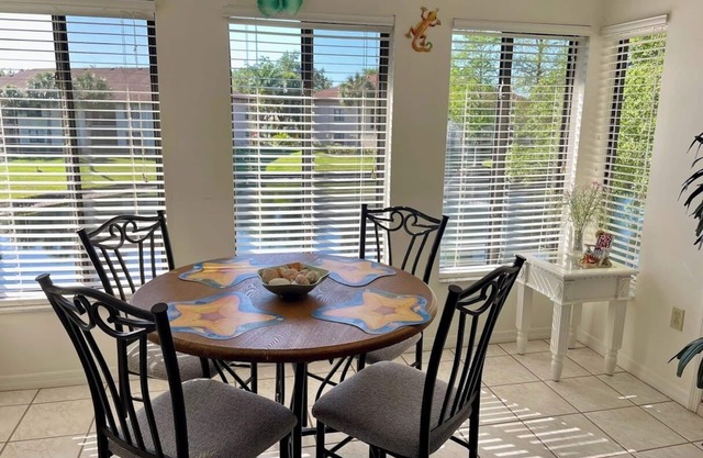 Shorewalk BK condo 2 Bedroom/2 Bath-near Beaches, IMG, Pool, Tennis, Pickleball