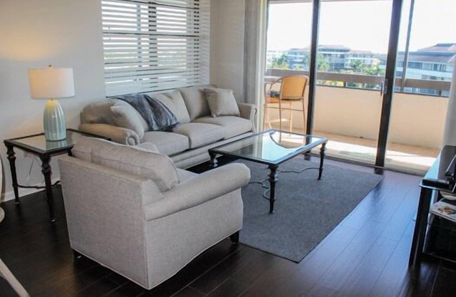South Seas East C-710- Newly renovated top-floor condo with unobstructed views of the bay.