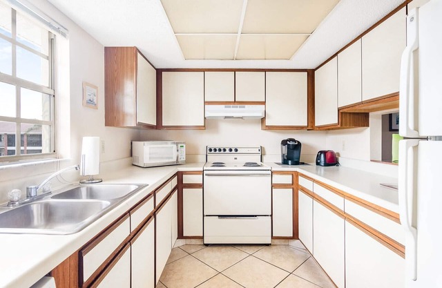 Spacious Condominium at the Heart of Town! Two Miles from the Beach!