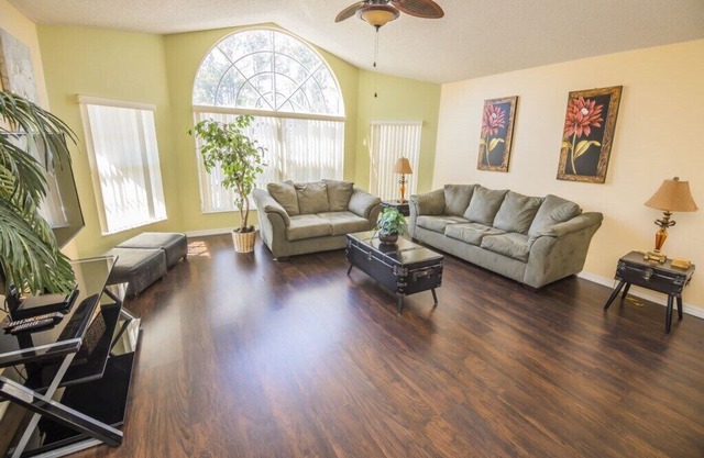 Spacious Interior - Free WiFi - Near Disney - Royal Palms