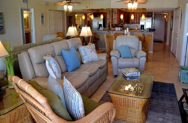 Stunning 3 bed/2 bath beachfront condo in Madeira Beach, FL
