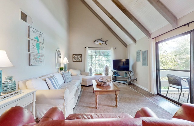 Sunny Seascape Condo w/Spacious Balcony - Pools, Golf & Tennis