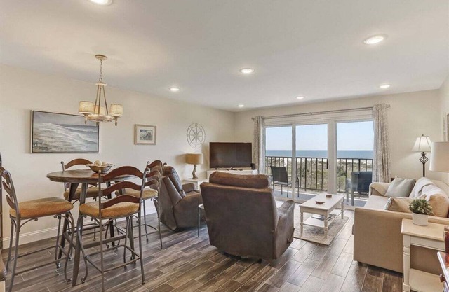 Sunrise Serenity: Oceanfront Oasis