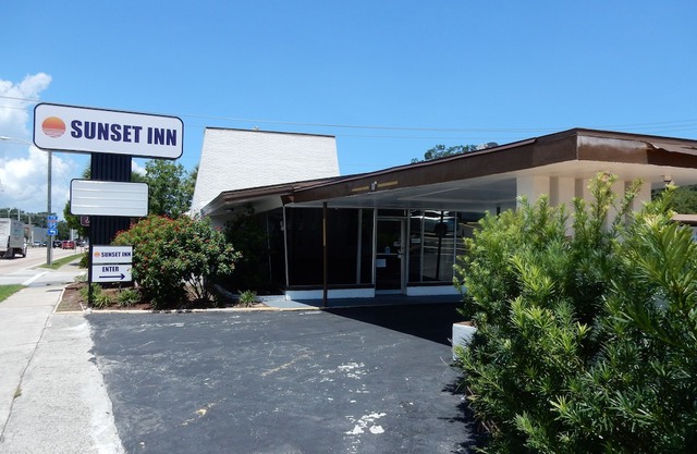 Sunset Inn