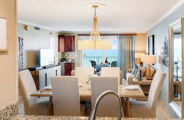 The Islander 603 Complimentary Beach (Seasonally) Heated Pool 6th Floor