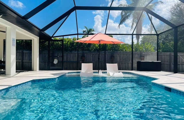 Tranquil 3br/2ba Home with Heated Saltwater Pool