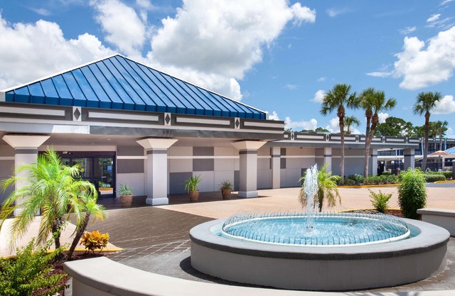 Travelodge by Wyndham Deltona