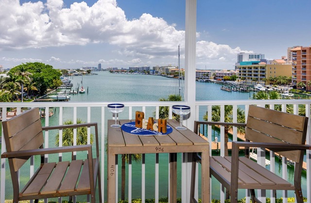 Updated Unit! Prime Location! Balcony, Waterfront Pool! FREE Activities! ~ 406 Dockside