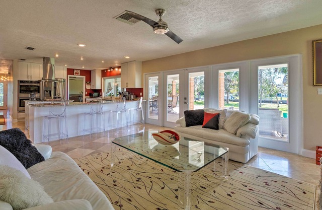 Updated Waterfront Crystal River Retreat w/ Dock!