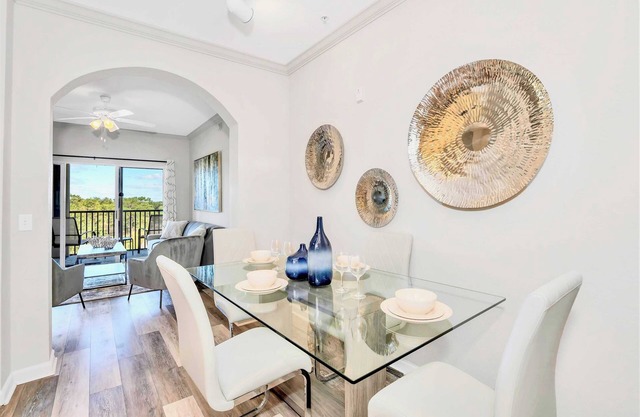 Upstay: 3BR Condo w Pool Hot Tub Sauna—Near Disney