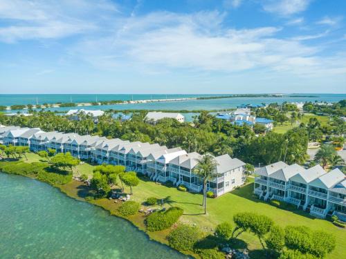 Village At Hawks Cay Villas 
