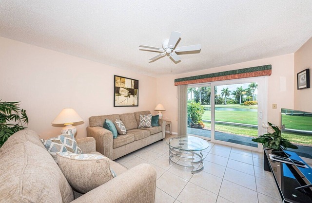 Vista Verde W 'Light, Bright and Sunny' Villa