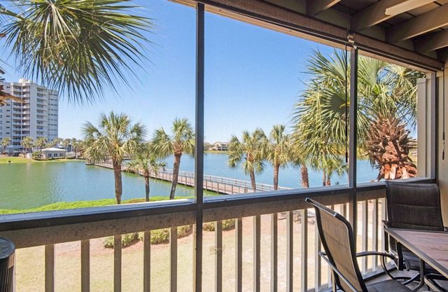 ✨Walk2Beach-Lake Front-5 Pools-Pet Friendly-2 Screened Porches-3BR Family Tides✨