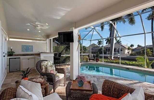 WATER FRONT VACATION HOME