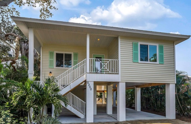 Welcome to Palmetto Paradise featuring a private pool! - 5350 Palmetto