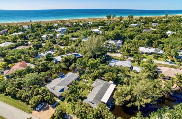 West End Paradise 4E